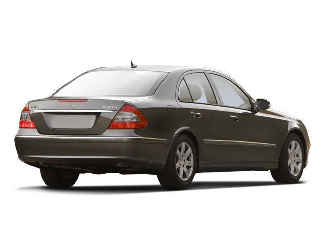 Used 2009 Mercedes-Benz E 350 4MATIC Sedan image 2
