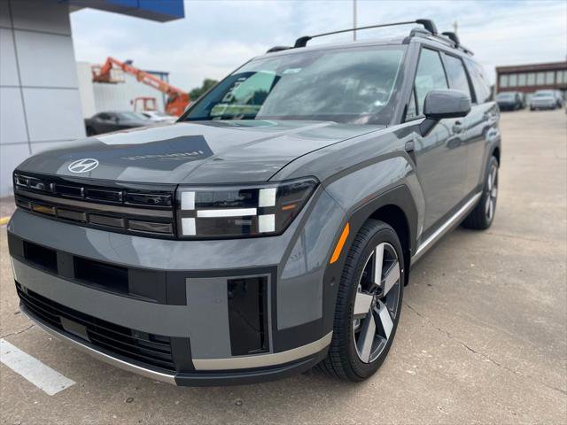 Used 2025 Hyundai Santa Fe Limited image 2