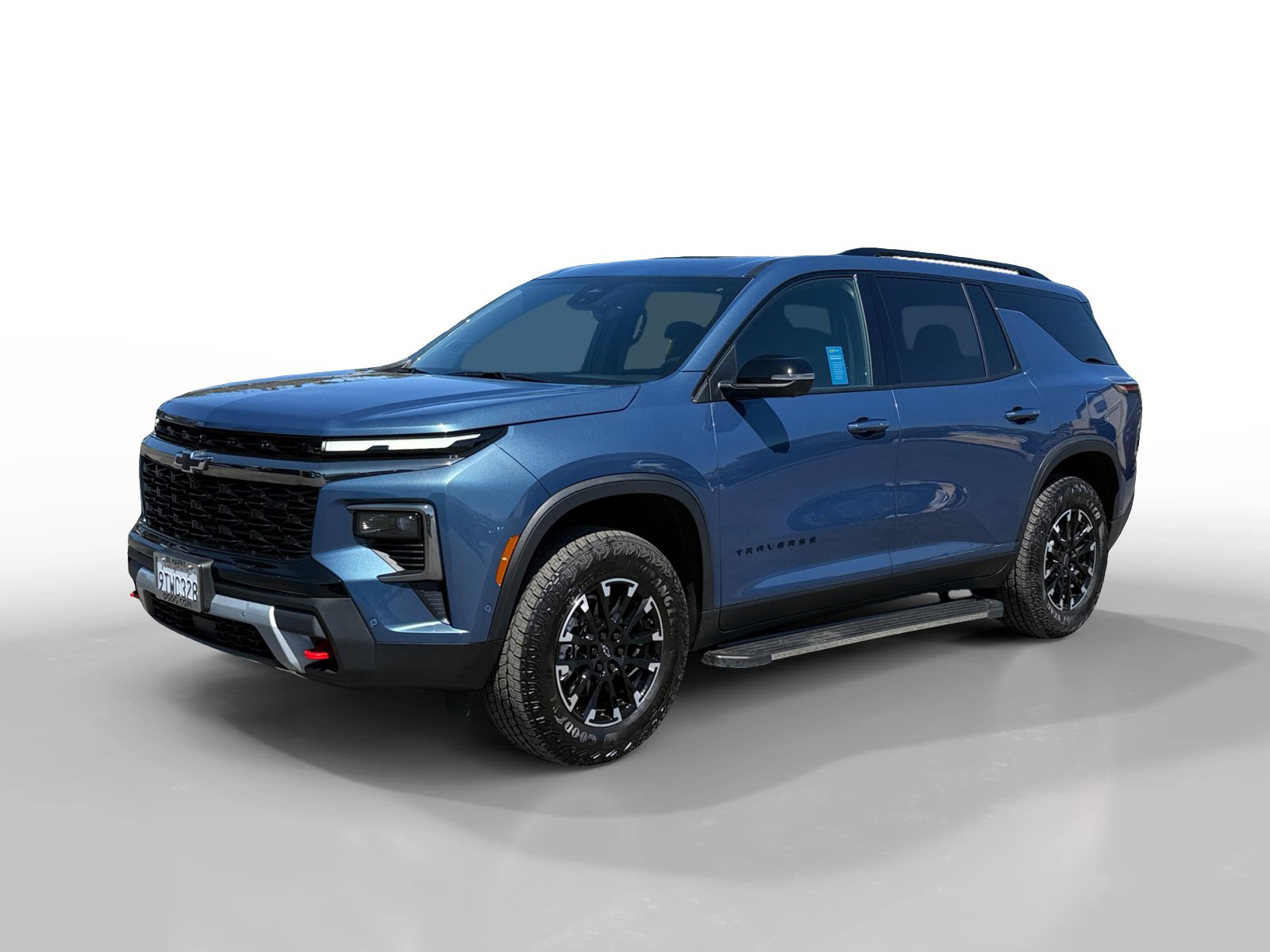 Used 2025 Chevrolet Traverse Z71 w/ Enhanced Driving Package image 1