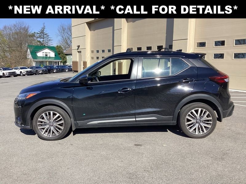 Used 2024 Nissan Kicks SR w/ Exterior Package image 4