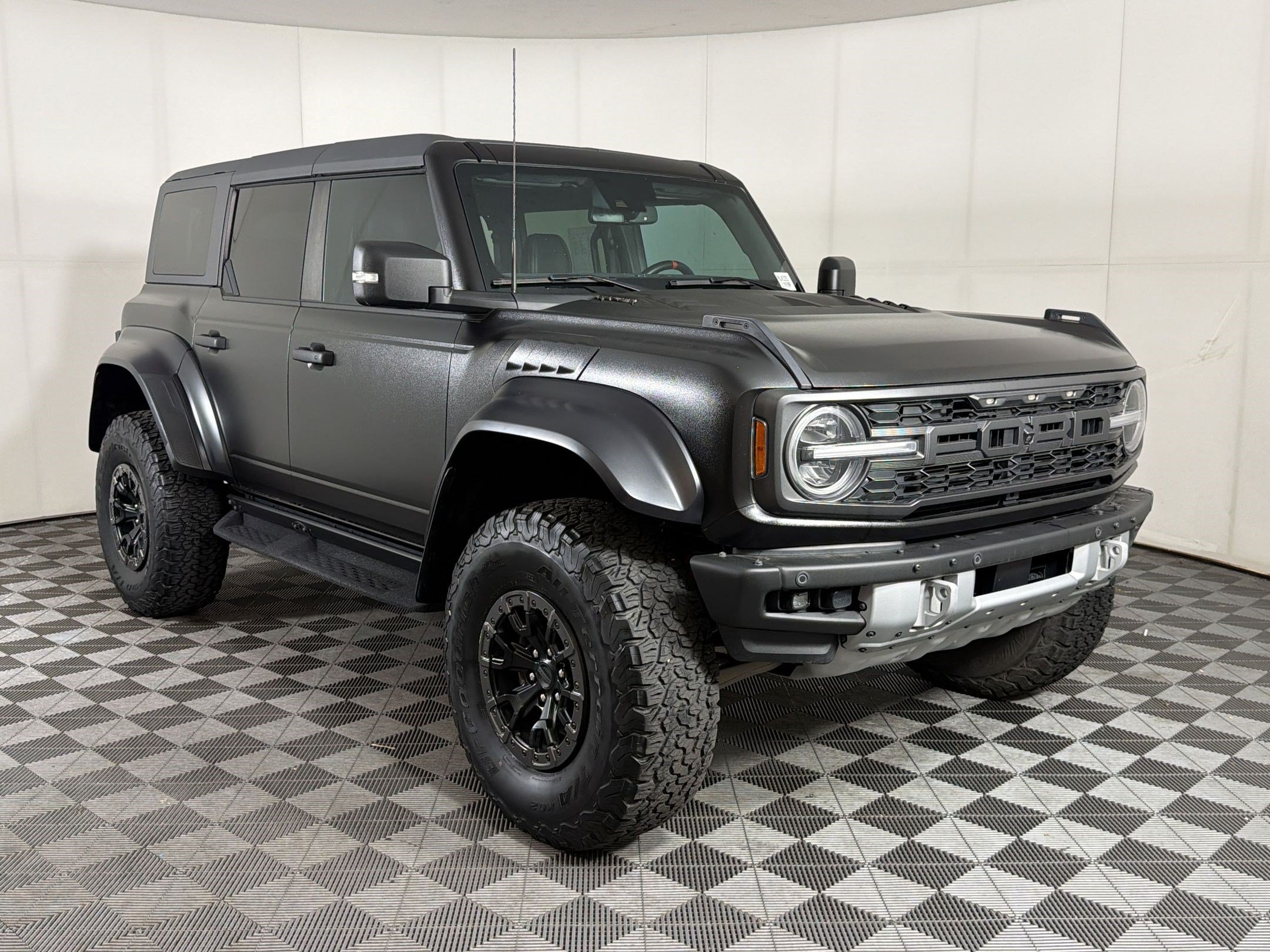 Used 2022 Ford Bronco Raptor AWD/4WD image 7
