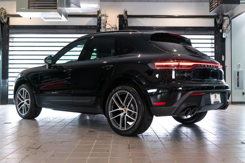 New 2026 Porsche Macan AWD/4WD image 3