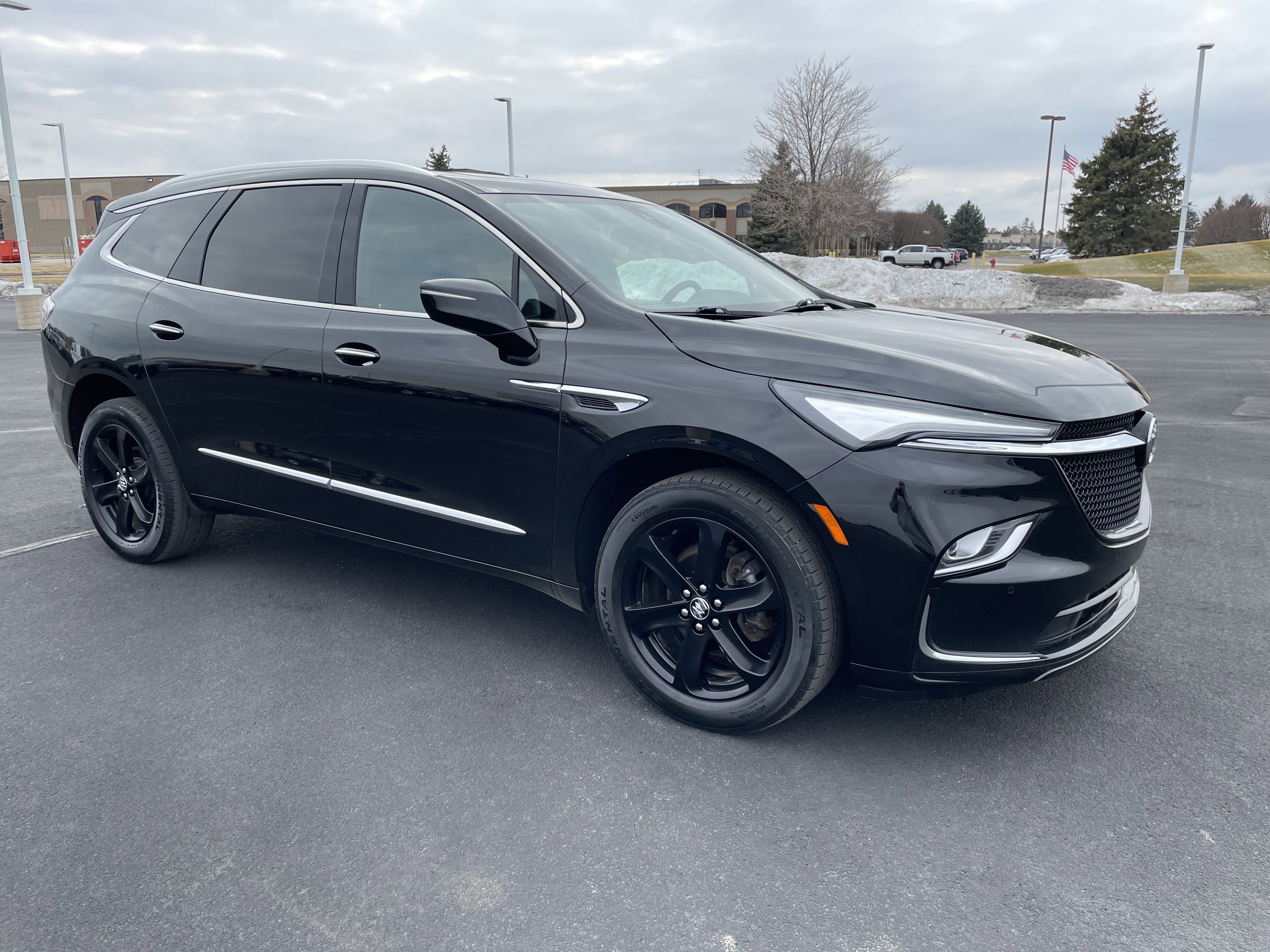 Used 2023 Buick Enclave Essence w/ Experience Buick Package image 7