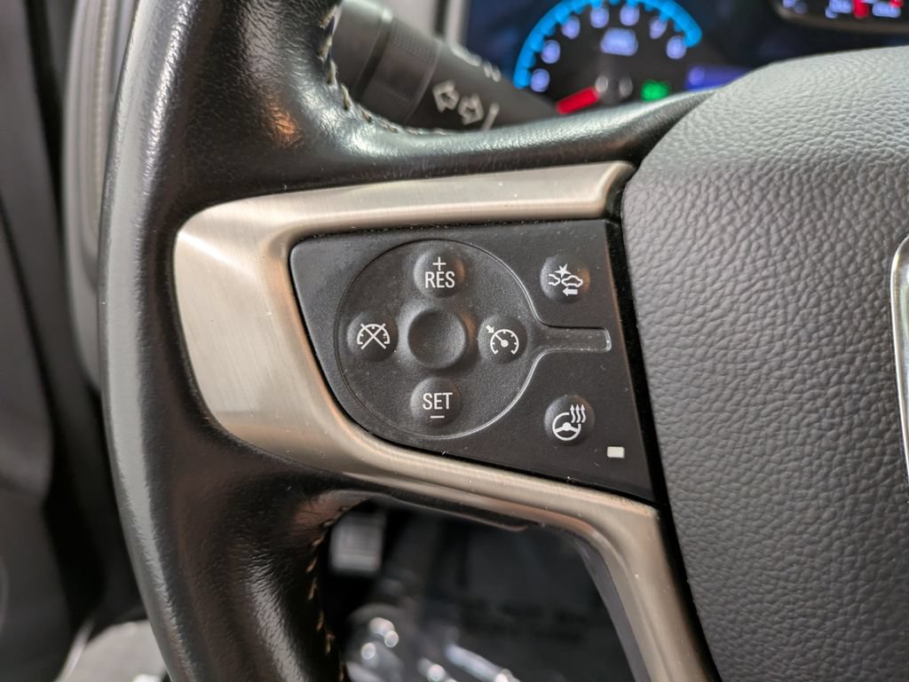 Used 2022 GMC Canyon Denali AWD/4WD image 17