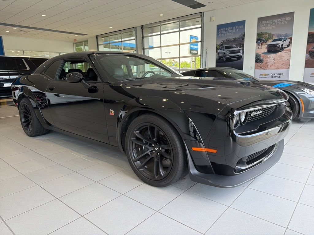 Used 2023 Dodge Challenger R/T Scat Pack RWD image 2