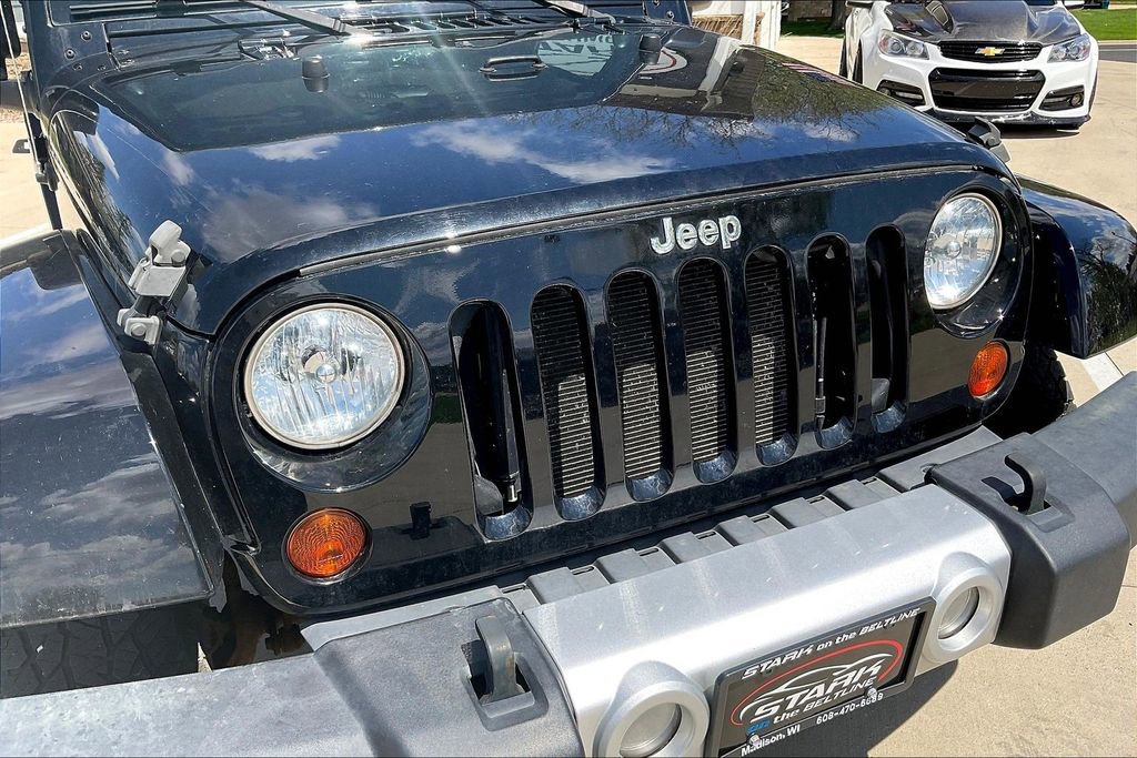 Used 2011 Jeep Wrangler Unlimited Sahara AWD/4WD image 29