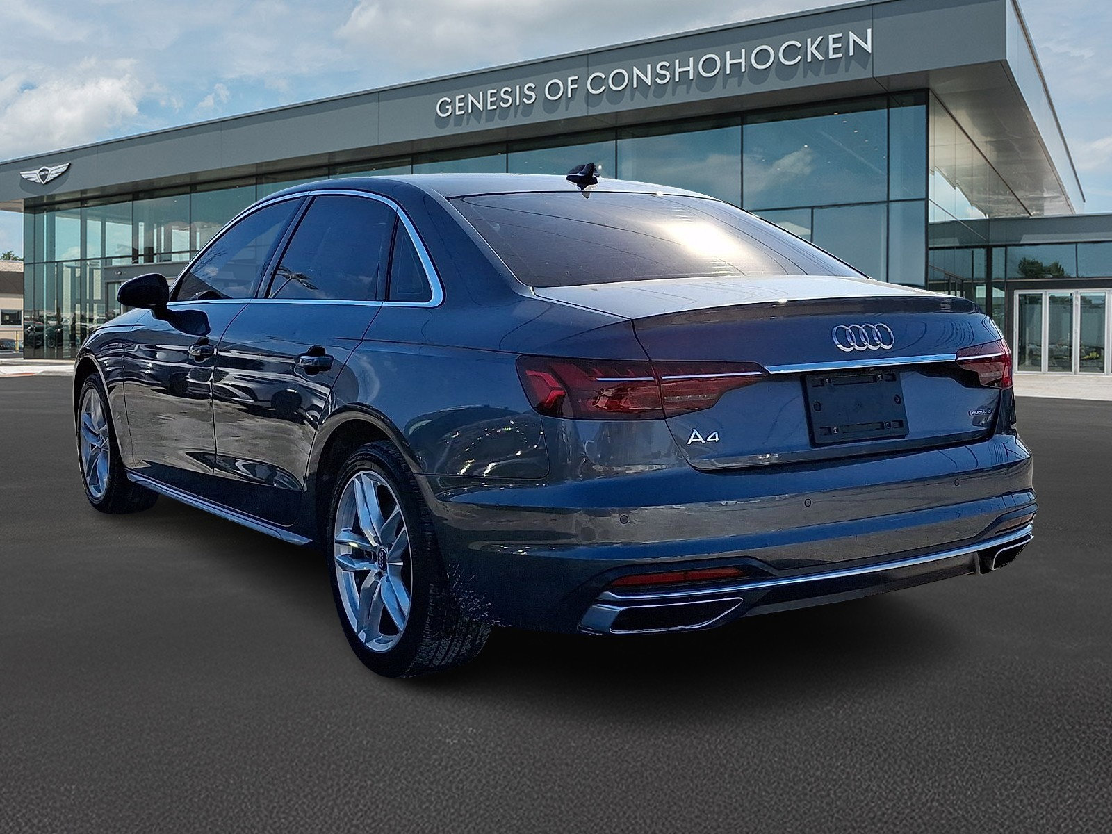 Used 2021 Audi A4 2.0T Premium Plus w/ Premium Plus Package image 4