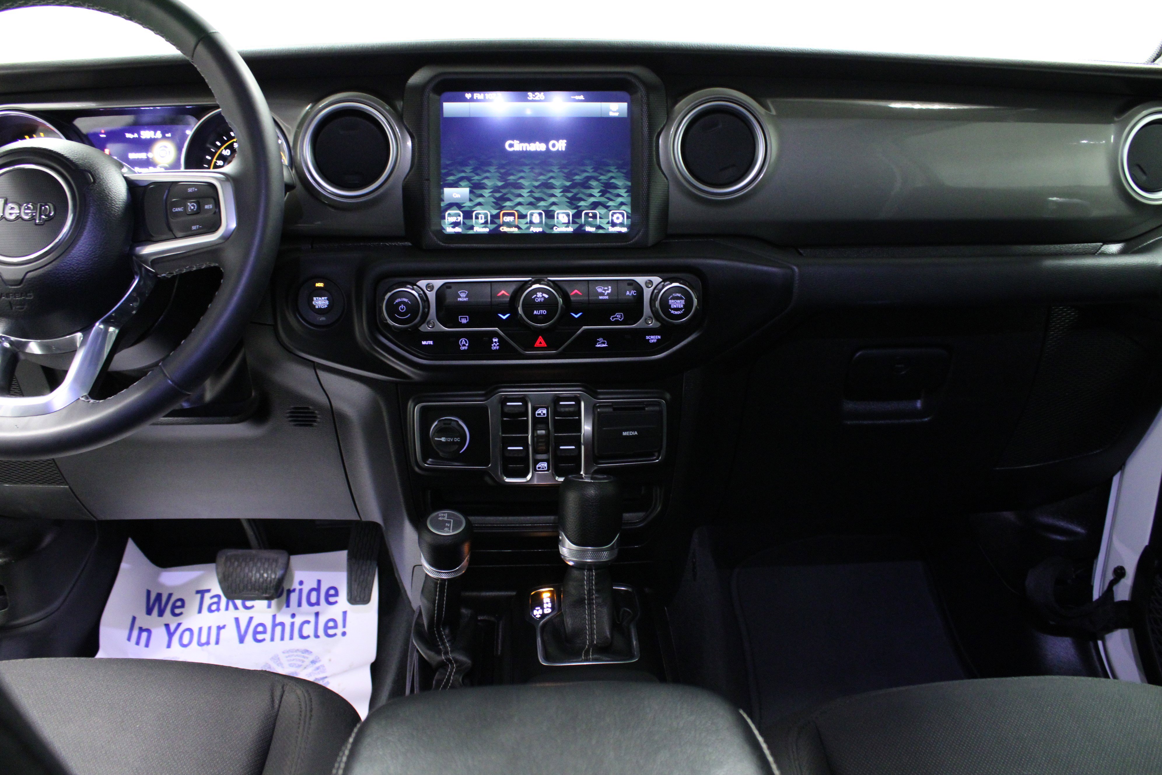 Used 2023 Jeep Wrangler Sahara AWD/4WD image 18
