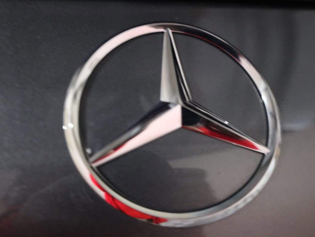 Used 2025 Mercedes-Benz GLS 450 4MATIC image 76