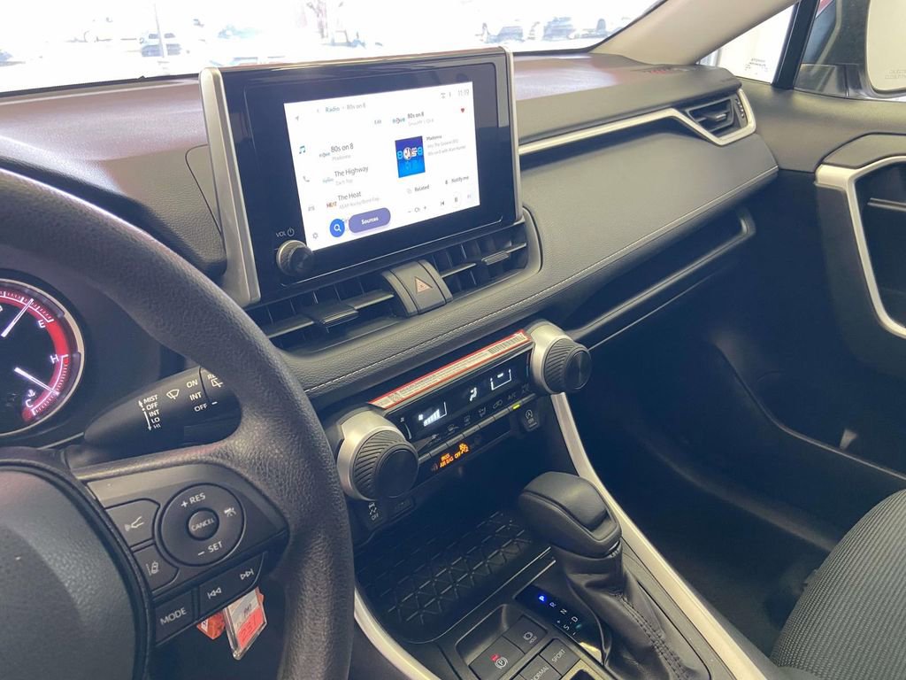 Certified 2025 Toyota RAV4 LE FWD image 21