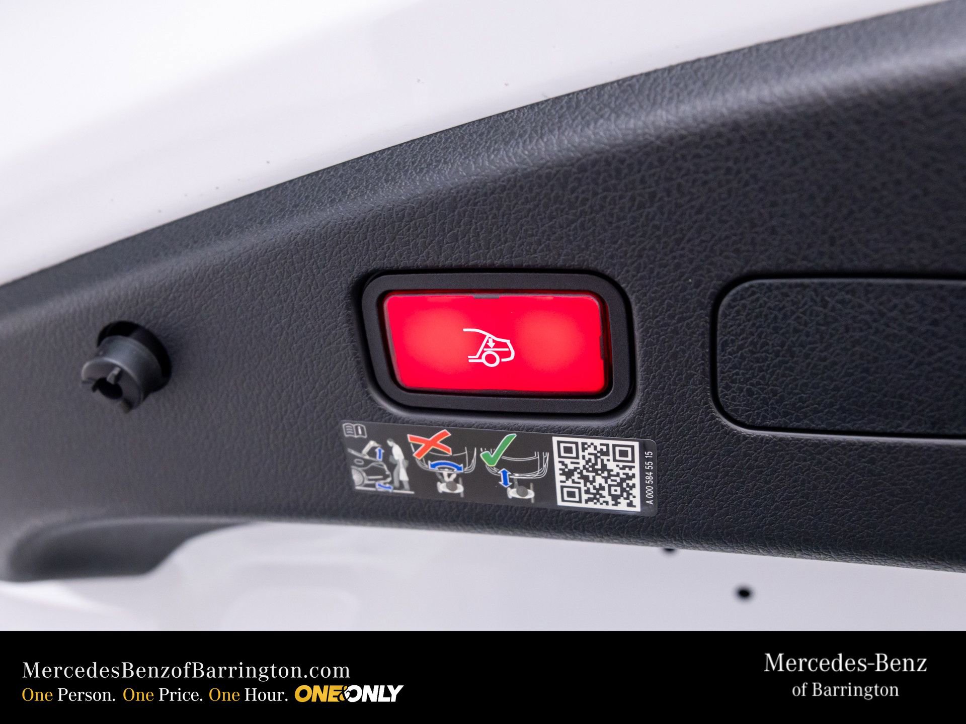 New 2026 Mercedes-Benz CLE 53 AMG 4MATIC Cabriolet image 37