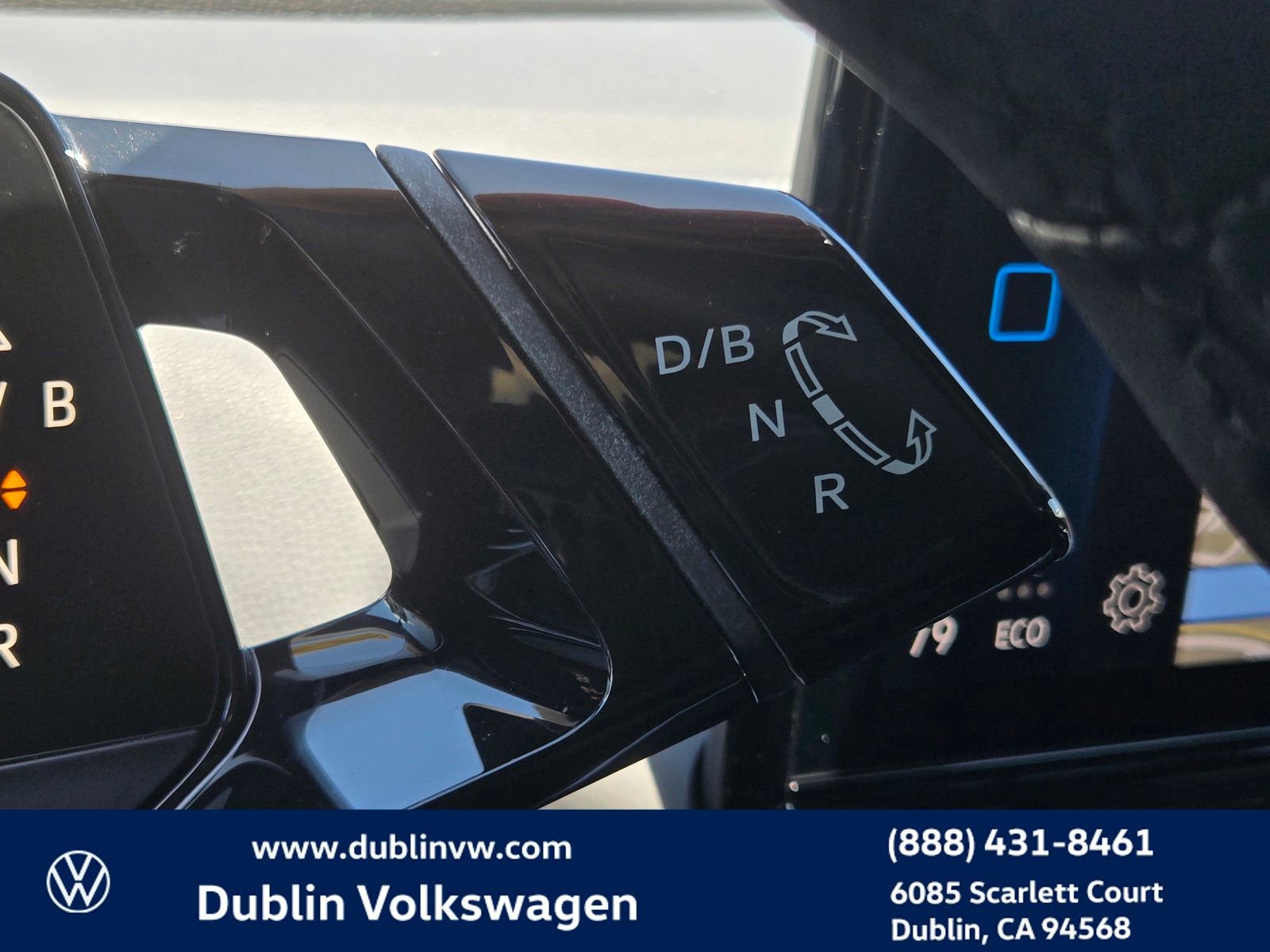 Used 2023 Volkswagen ID.4 Pro S Plus RWD image 22