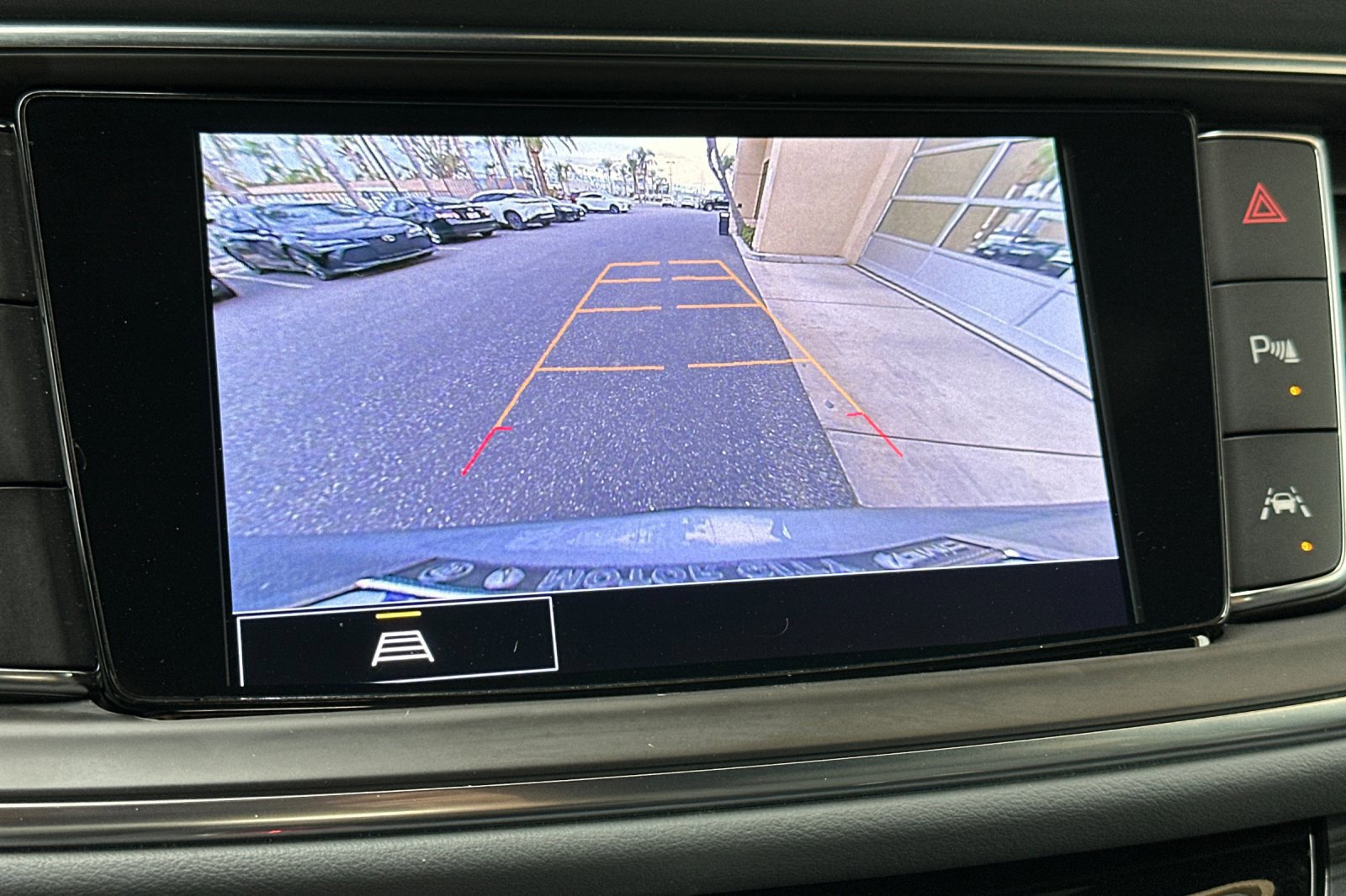 Certified 2024 Buick Enclave Essence FWD image 21