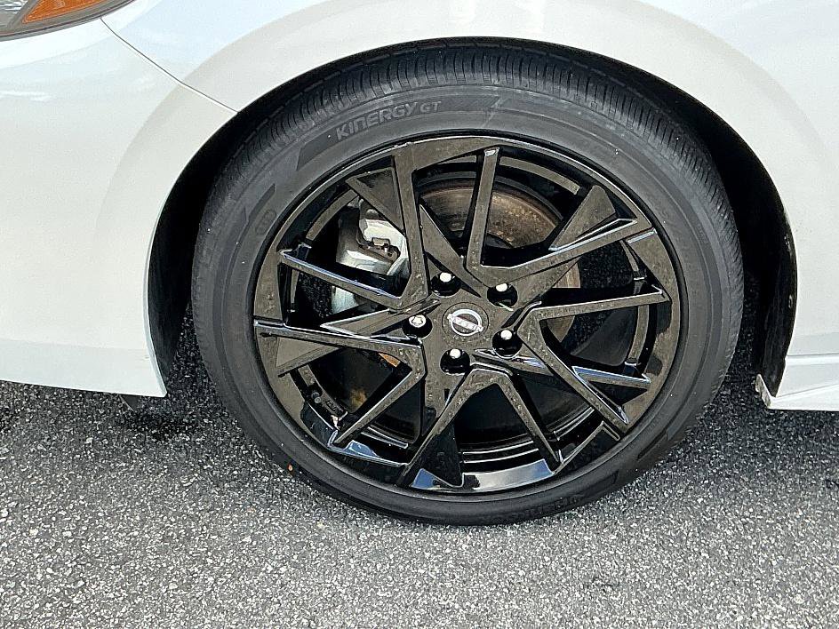 Certified 2024 Nissan Sentra SR w/ SR Premium Package image 7