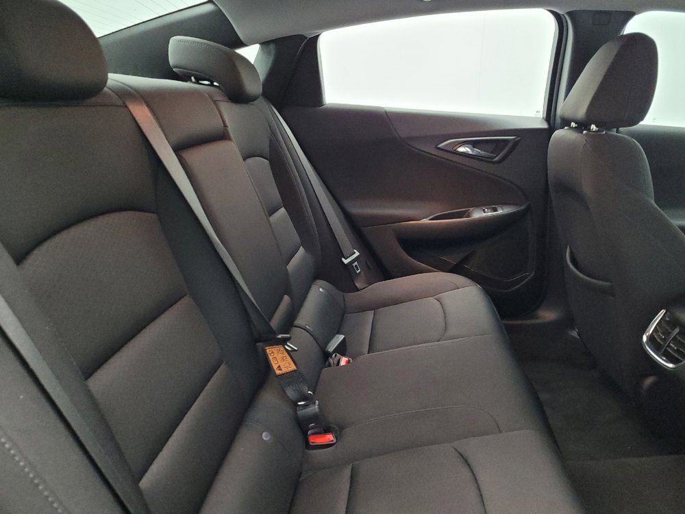 Used 2021 Chevrolet Malibu LT FWD image 19