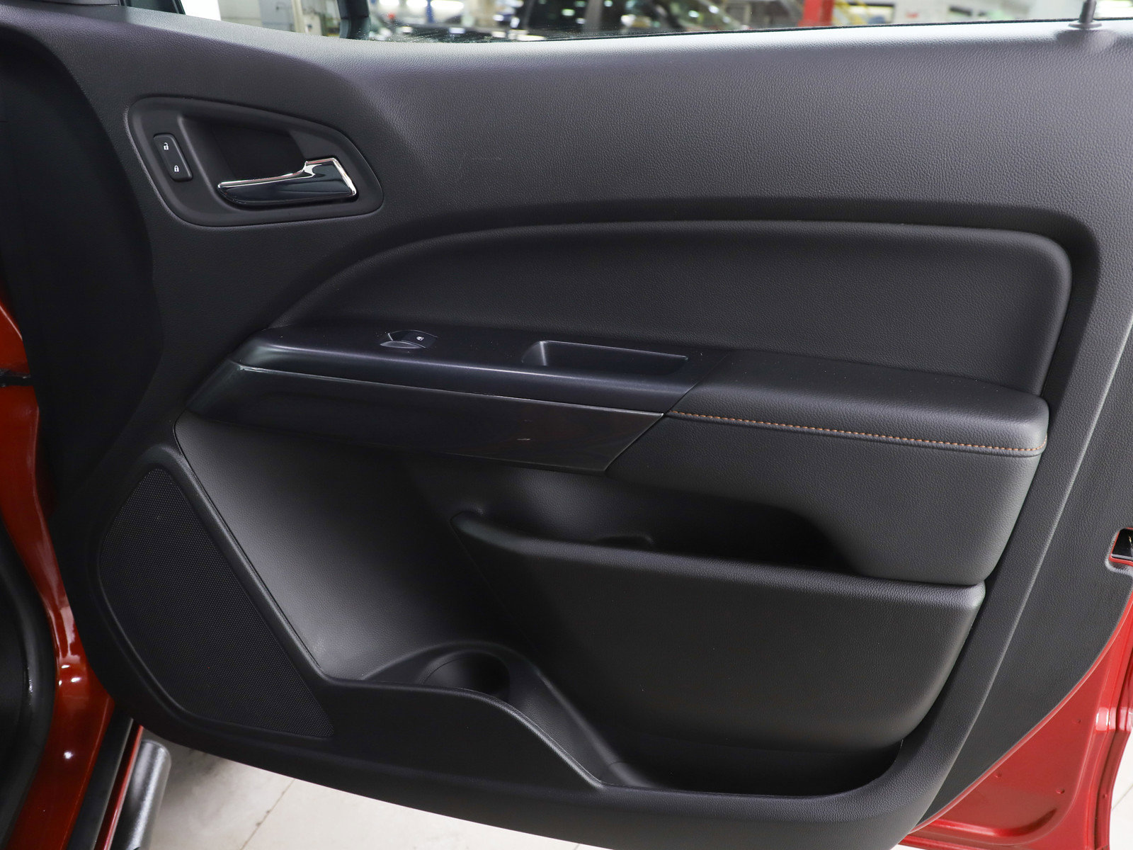 Used 2021 GMC Canyon AT4 w/ Driver Alert Package image 9