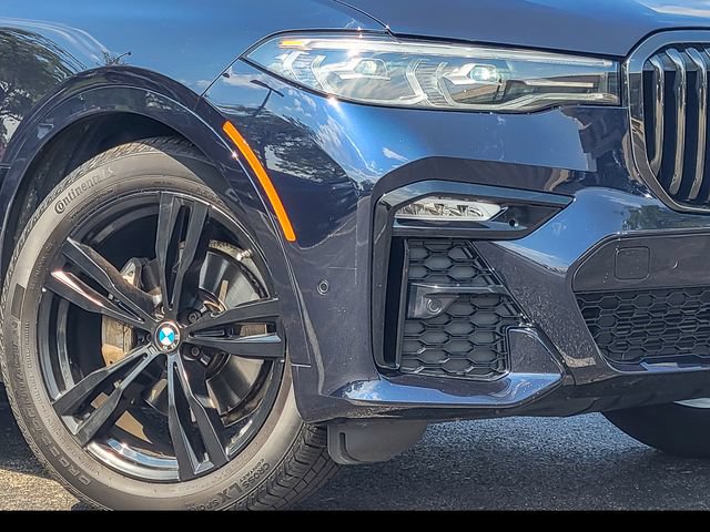 Used 2022 BMW X7 xDrive40i w/ M Sport Package AWD/4WD image 4