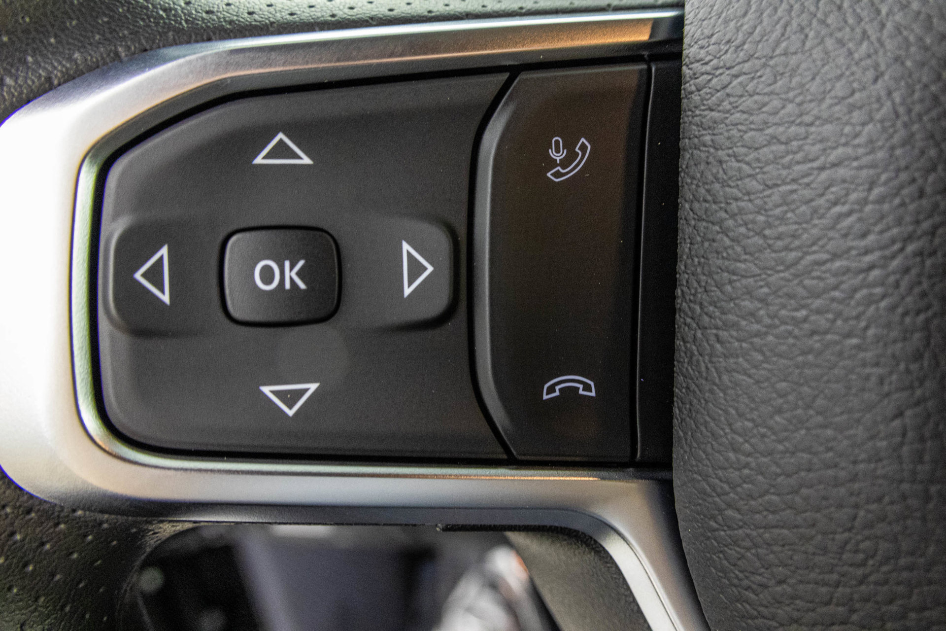 New 2026 RAM 1500 Express AWD/4WD image 31