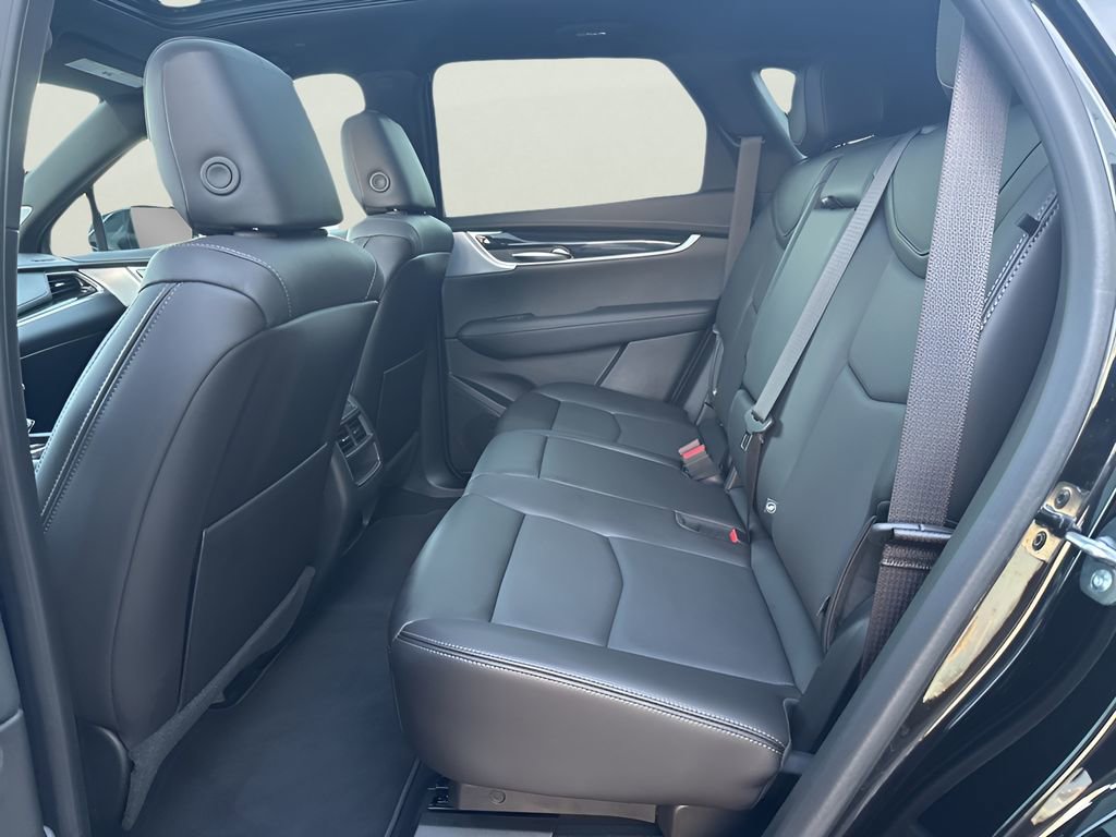 Certified 2025 Cadillac XT5 Premium Luxury w/ Technology Package image 16