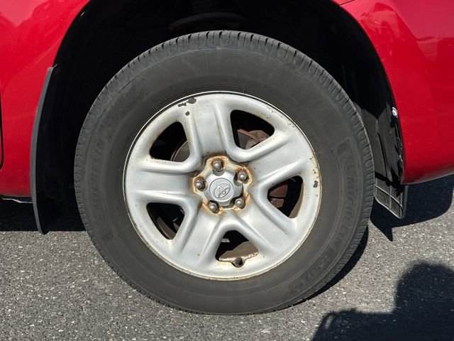 Used 2012 Toyota RAV4 4WD w/ Value Pkg image 7