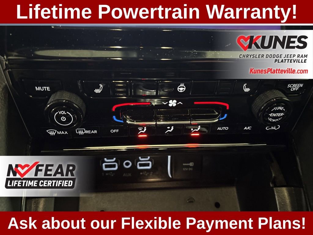 Used 2023 Jeep Grand Cherokee L Laredo image 28