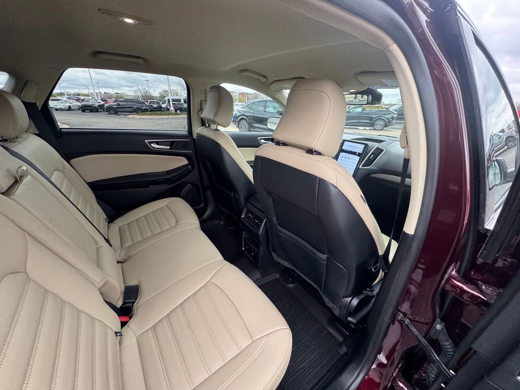 Used 2024 Ford Edge SEL w/ Convenience Package image 14