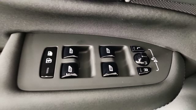 New 2026 Volvo XC90 B6 Plus w/ Protection Package AWD/4WD image 10