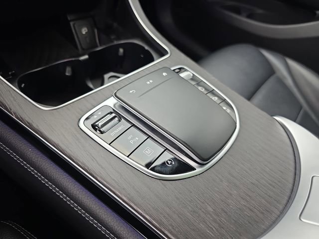 Used 2020 Mercedes-Benz GLC 300 4MATIC image 39