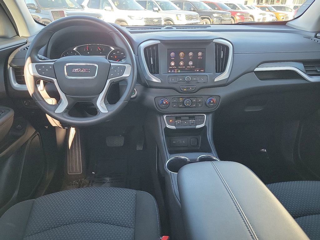 Used 2023 GMC Terrain SLE w/ Driver Convenience Package image 10