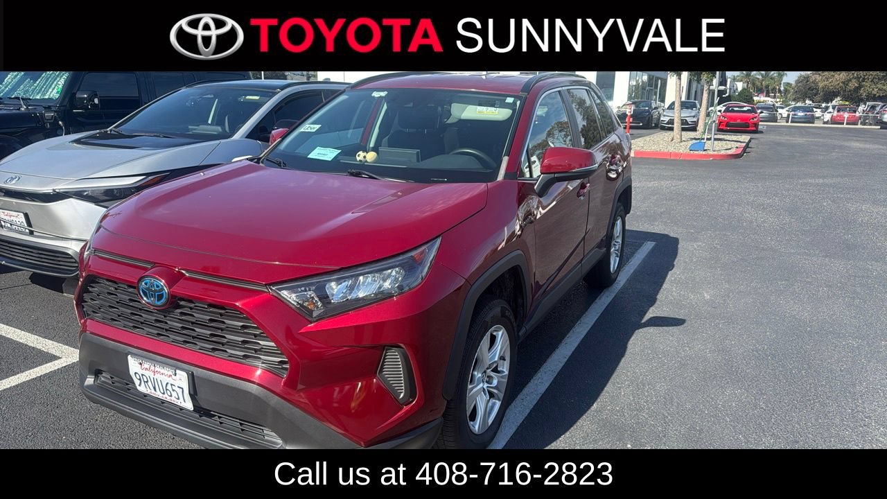 Used 2020 Toyota RAV4 LE w/ Carpet Mat Package AWD/4WD image 1