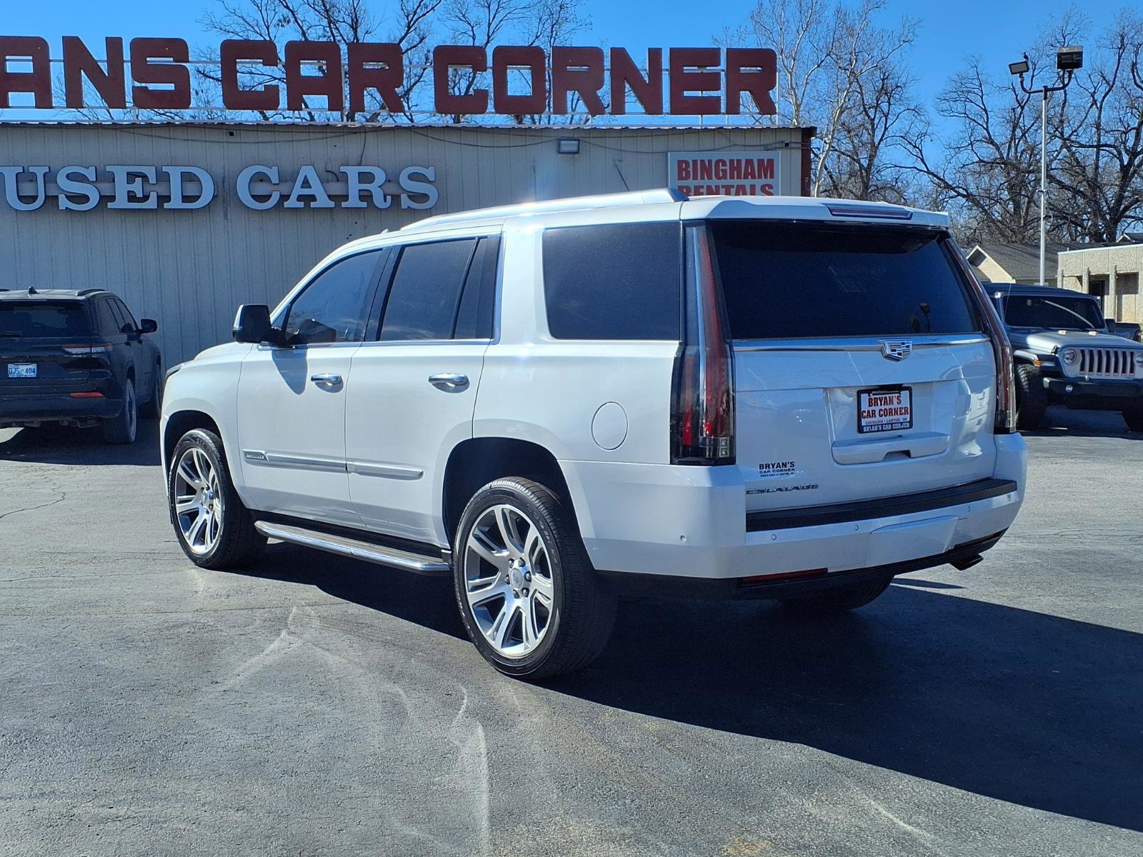 Used 2020 Cadillac Escalade Luxury image 20
