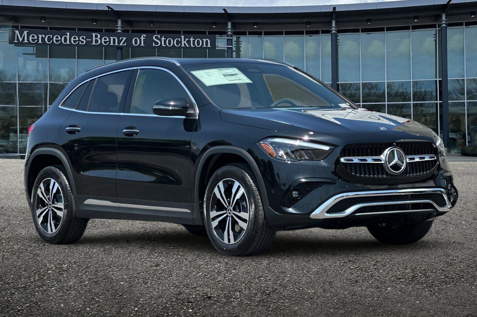 New 2025 Mercedes-Benz GLA 250 image 1