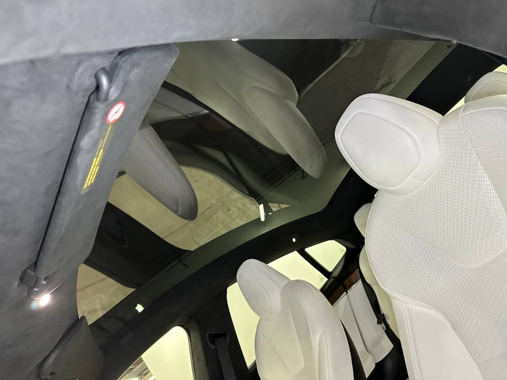 Used 2024 Tesla Model S AWD/4WD image 37
