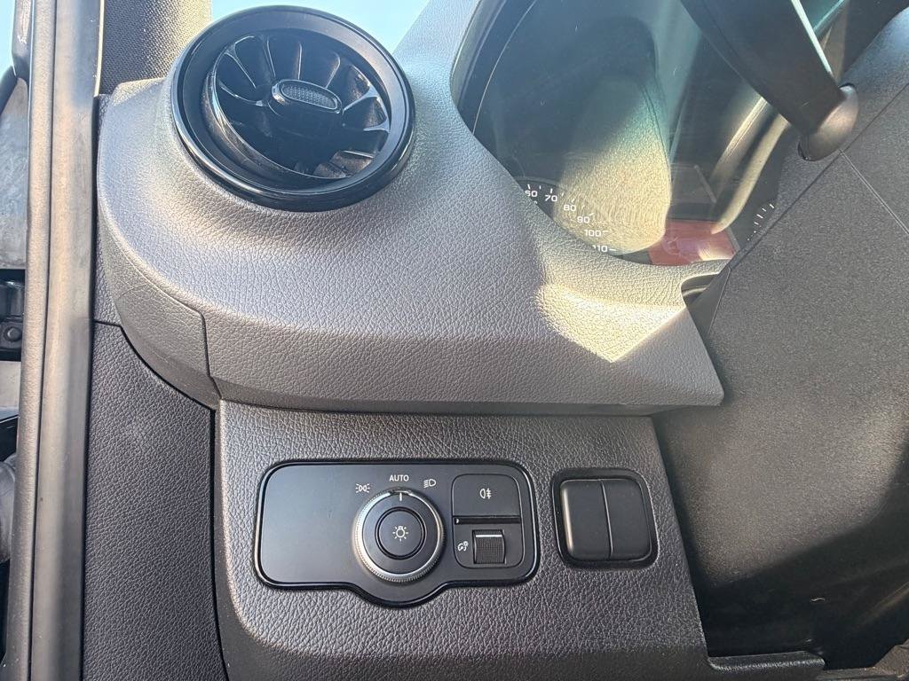 Used 2020 Mercedes-Benz Sprinter 2500 image 22