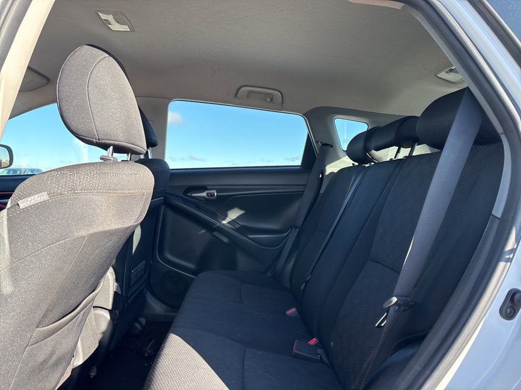 Used 2010 Pontiac Vibe w/ Preferred Package image 13