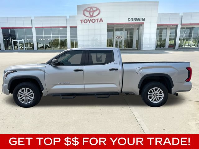 Used 2022 Toyota Tundra SR5 w/ SR5 Convenience Package AWD/4WD image 2