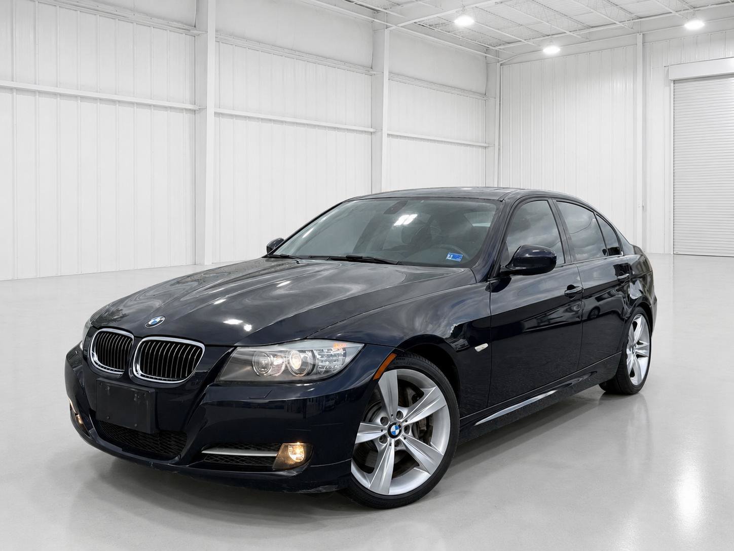 Used 2010 BMW 335i Sedan RWD image 1