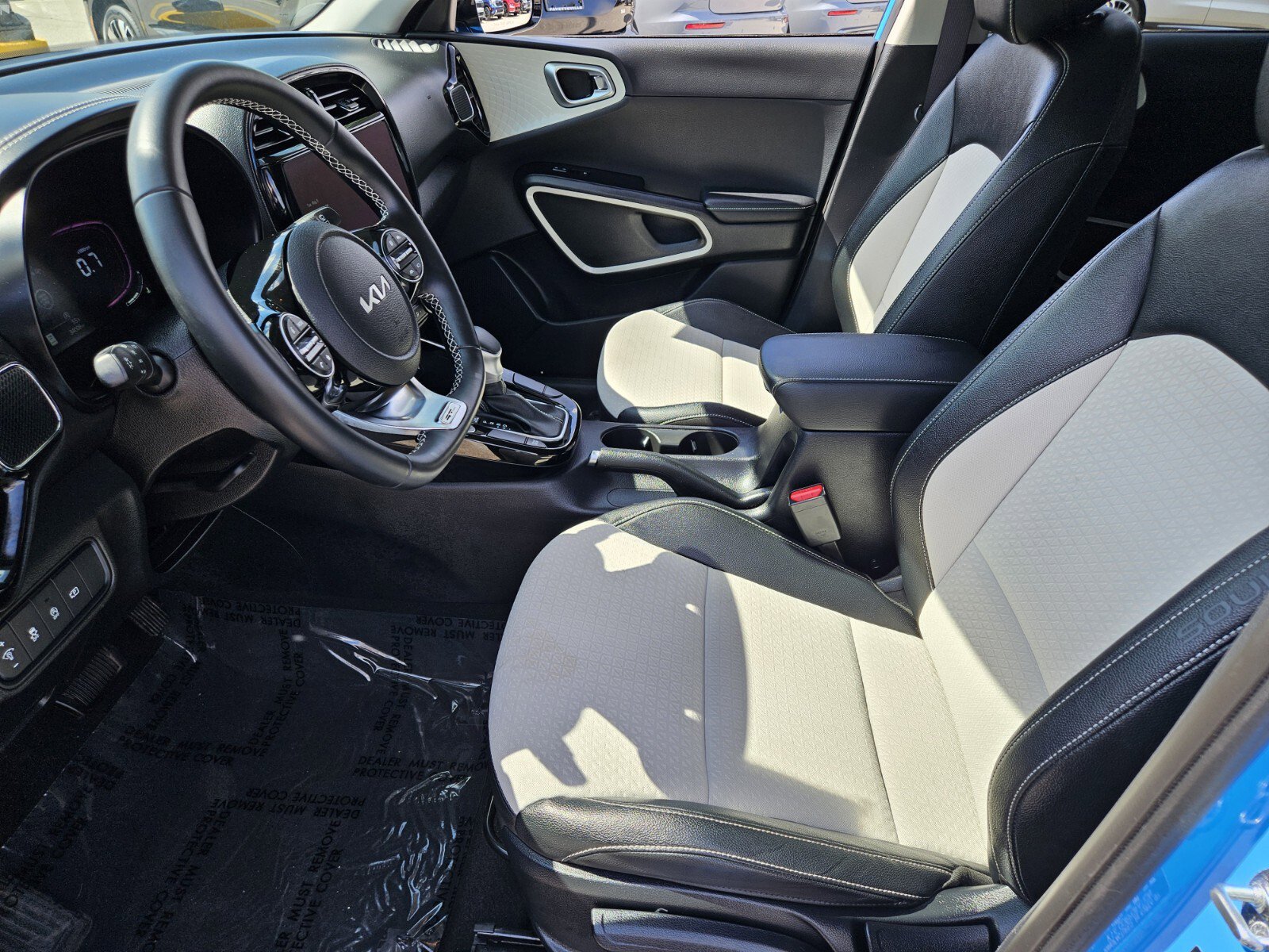 Used 2024 Kia Soul GT-Line FWD image 7