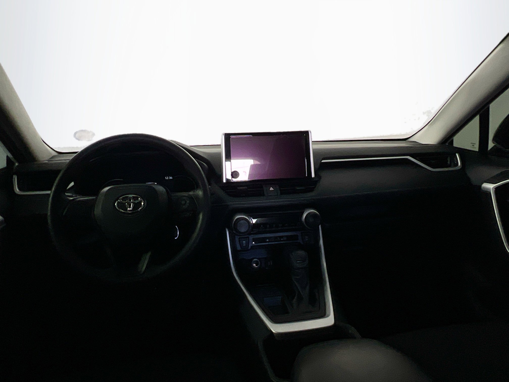 Used 2024 Toyota RAV4 LE image 29