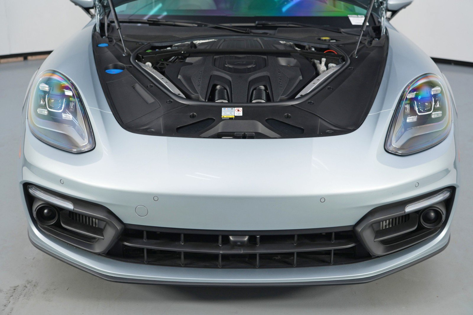 Used 2023 Porsche Panamera Platinum Edition RWD image 8