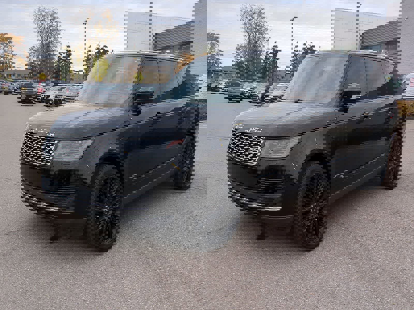 Used 2018 Land Rover Range Rover Long Wheelbase Supercharged image 4