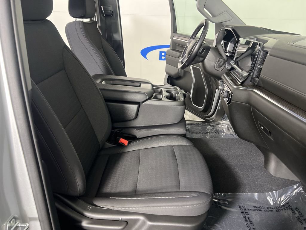 Certified 2022 Chevrolet Silverado 1500 LT AWD/4WD image 25
