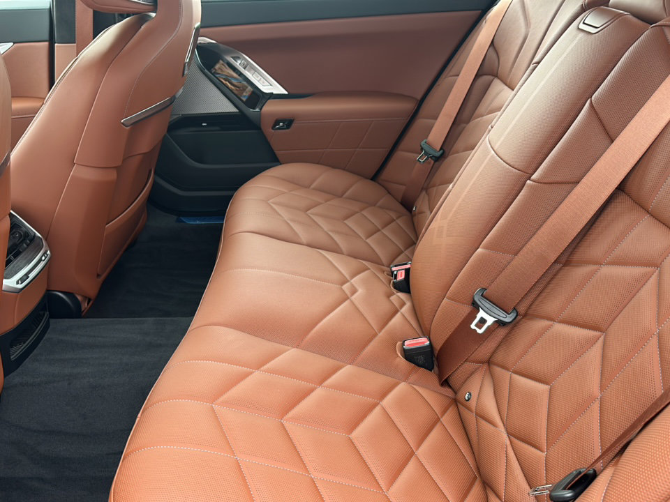 New 2025 BMW 760i xDrive w/ Executive Package image 15