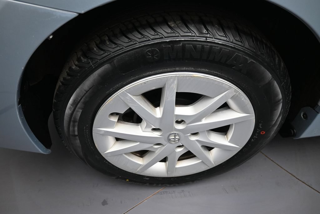 Used 2012 Toyota Prius V Three FWD image 12
