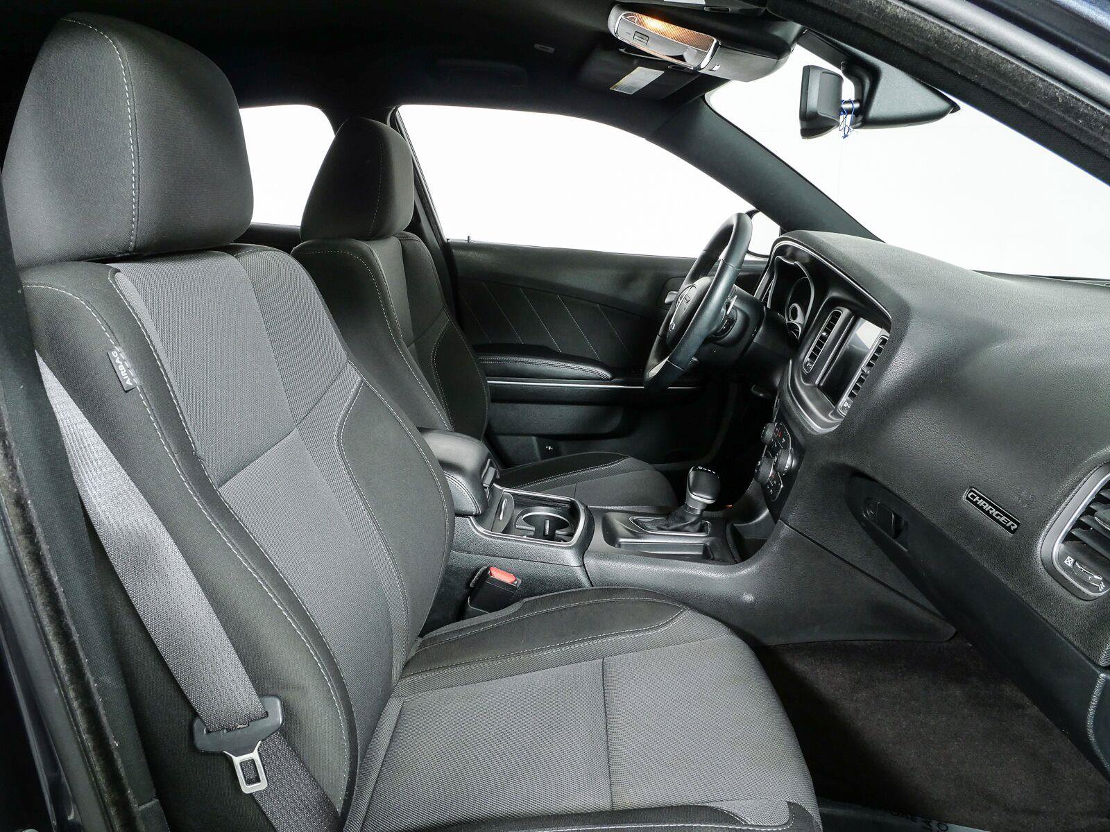 Used 2018 Dodge Charger R/T RWD image 21