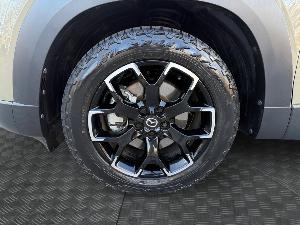 Used 2023 MAZDA CX-50 Meridian Edition w/ Cargo Package image 9