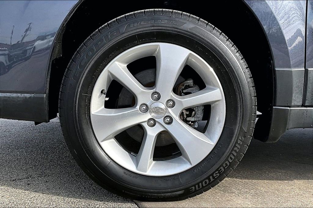 Used 2013 Subaru Outback 2.5i Limited w/ Moonroof Pkg image 10