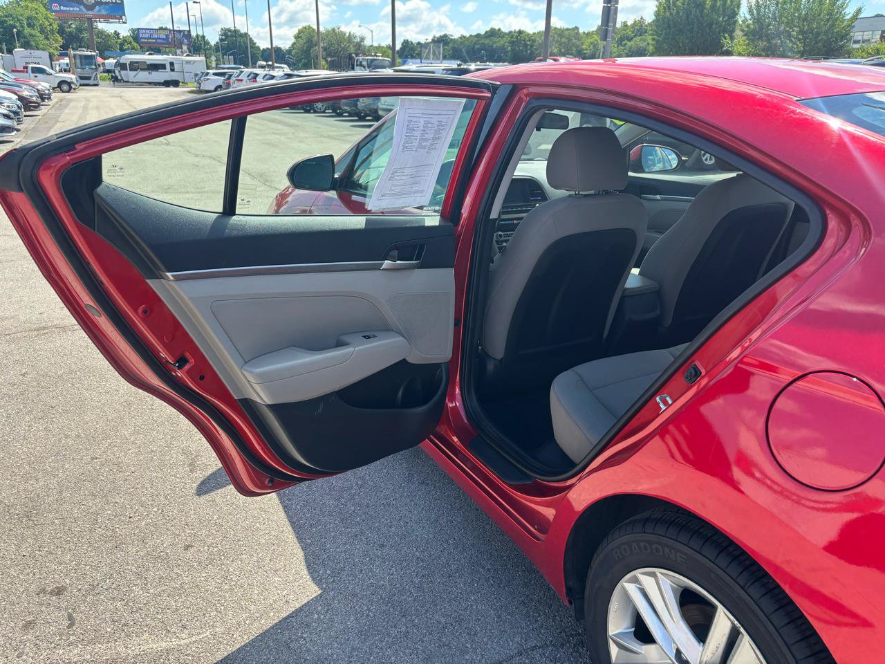 Used 2020 Hyundai Elantra SEL FWD image 13