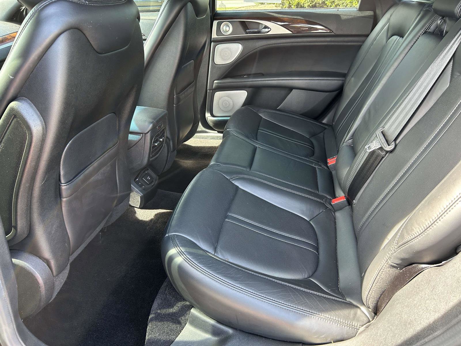 Used 2017 Lincoln MKZ Reserve w/ Luxury Package FWD image 10
