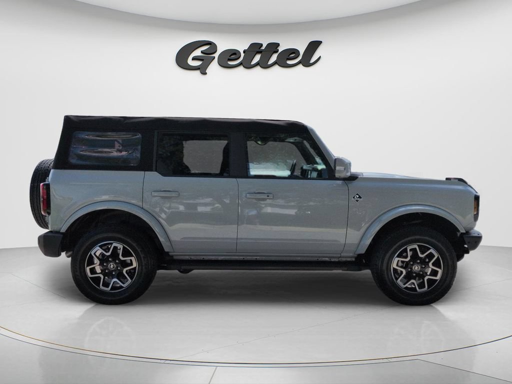 Used 2024 Ford Bronco Outer Banks AWD/4WD image 4